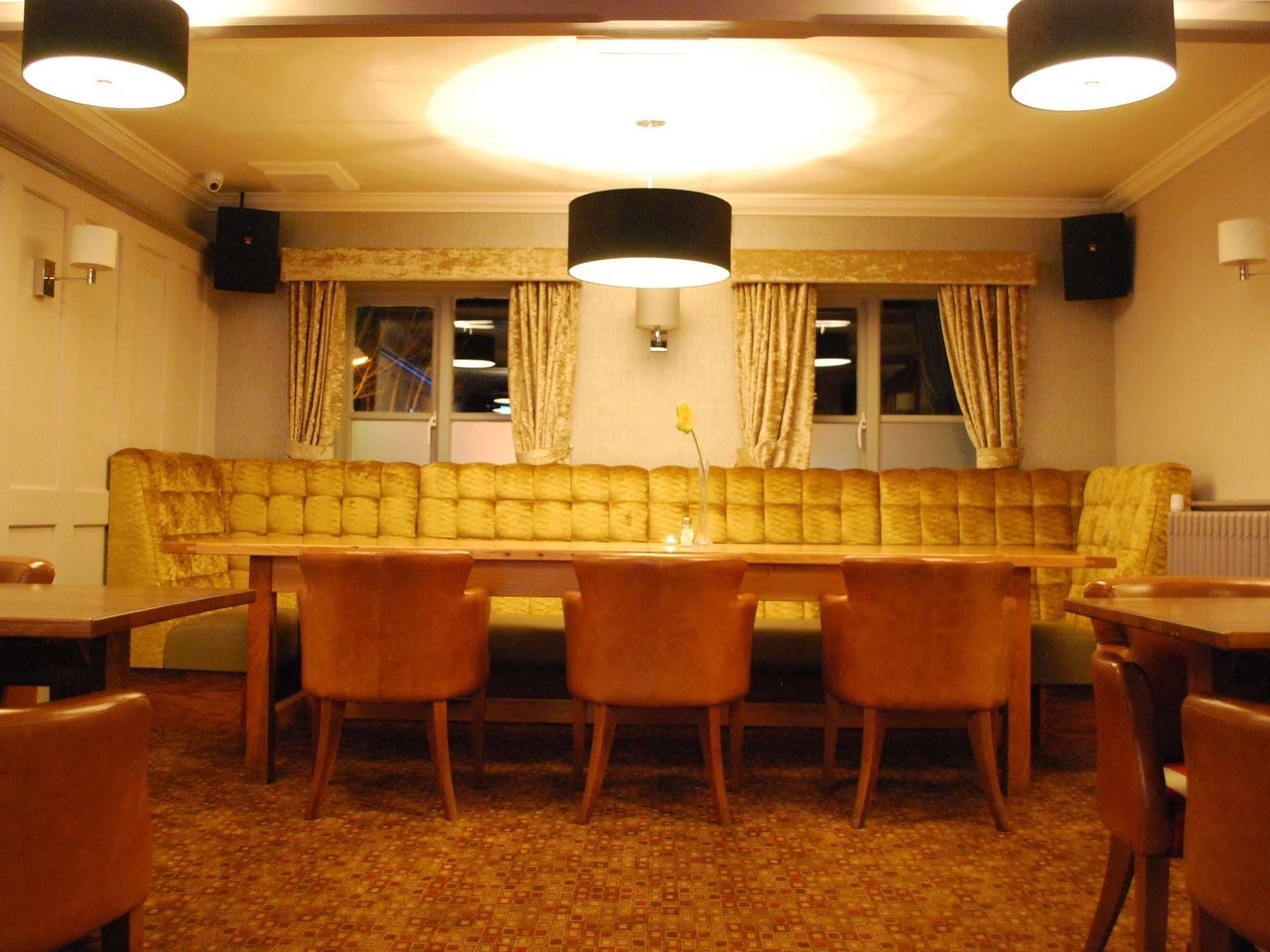 Hotel The Warwick Arms Chew Magna Exteriér fotografie